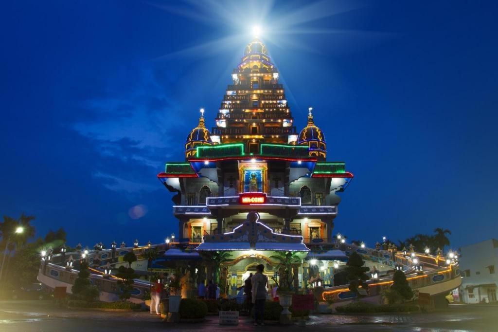 Oyo 90637 Rumah Ni Karo Medan Exteriör bild
